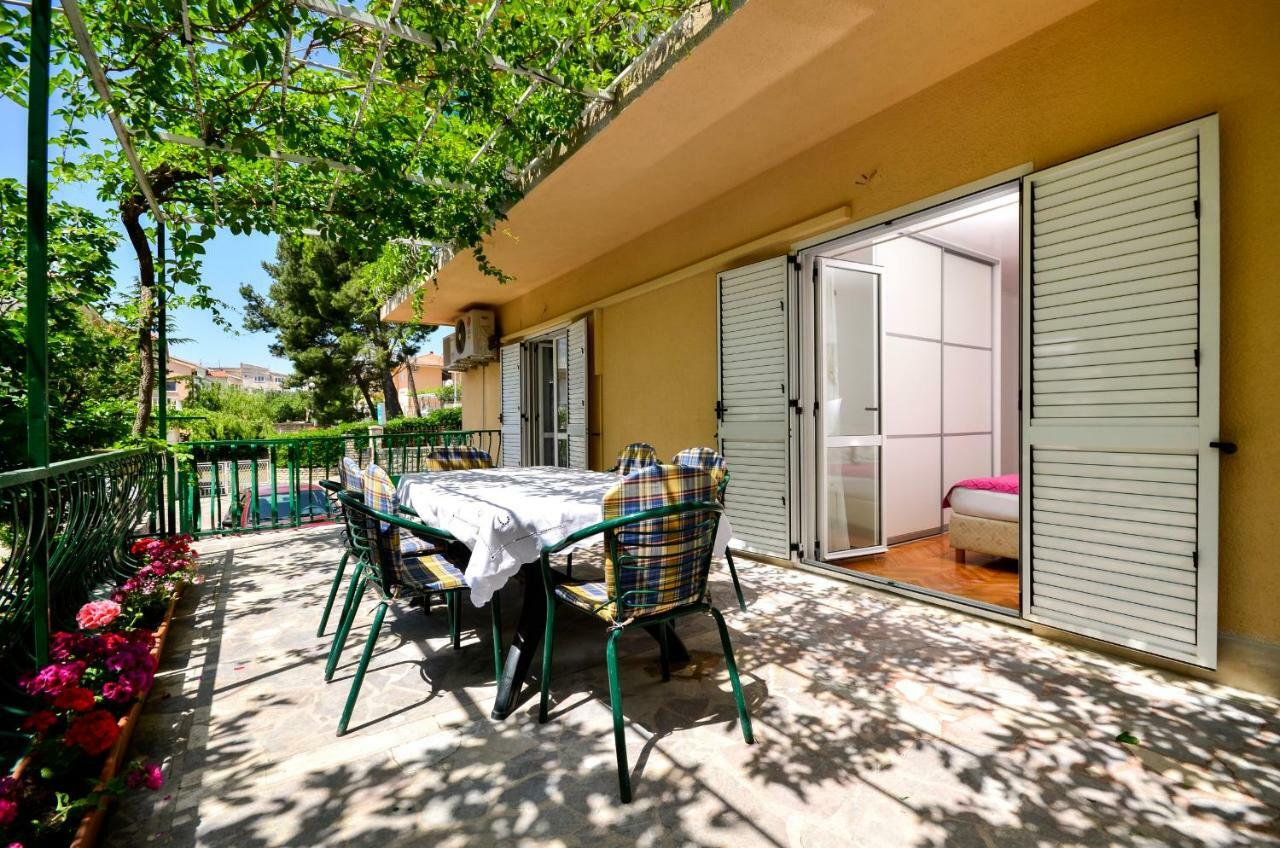 Apartments Vekic Макарска Екстериор снимка