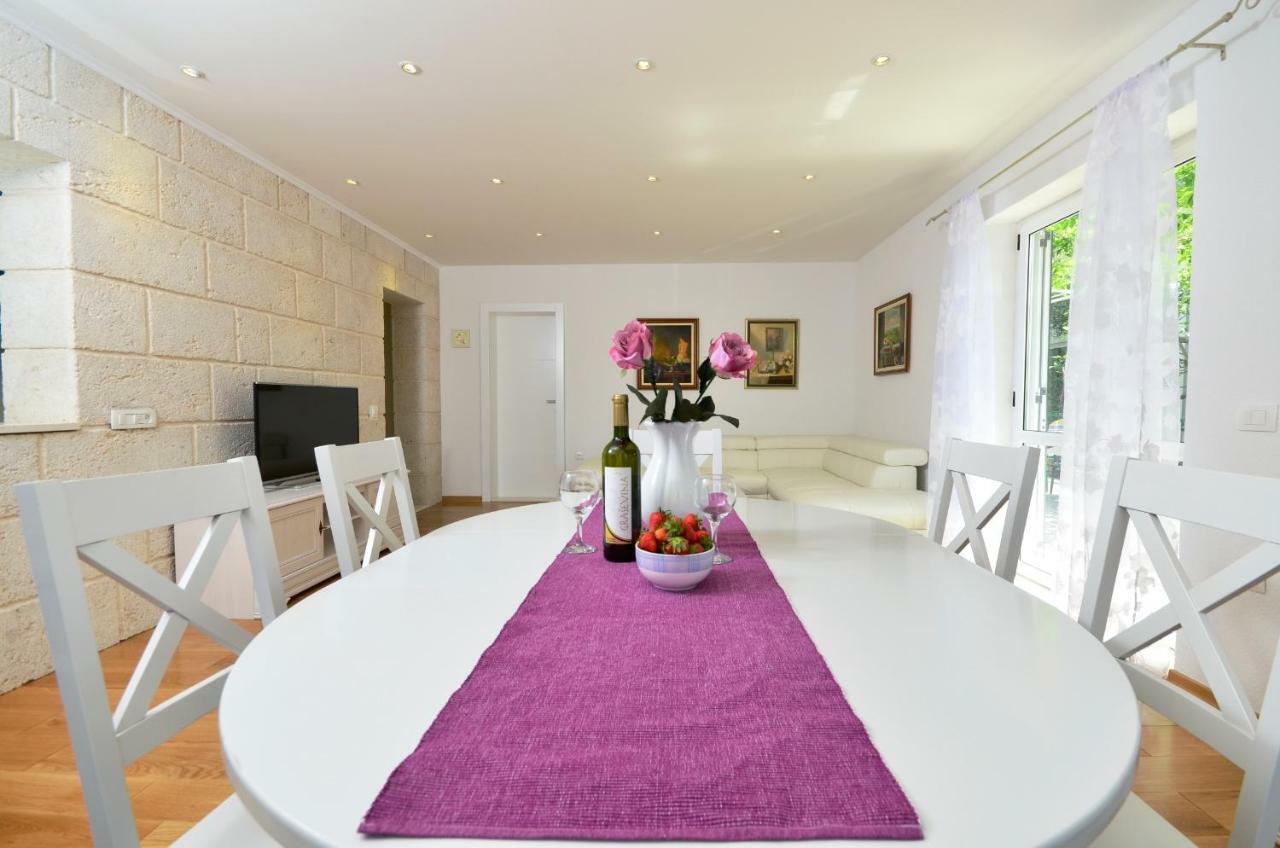Apartments Vekic Макарска Екстериор снимка