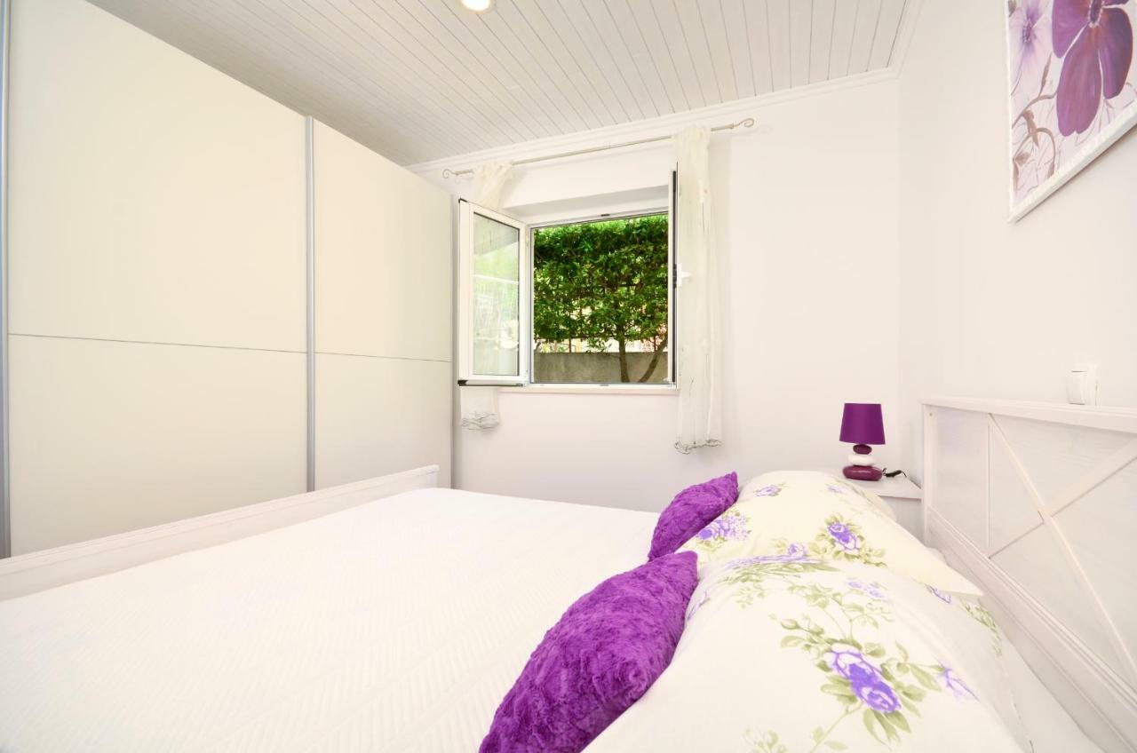 Apartments Vekic Макарска Екстериор снимка
