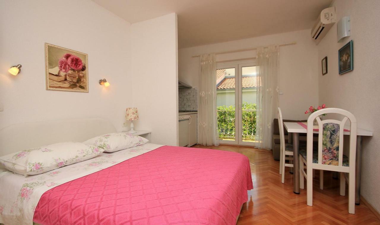 Apartments Vekic Макарска Екстериор снимка